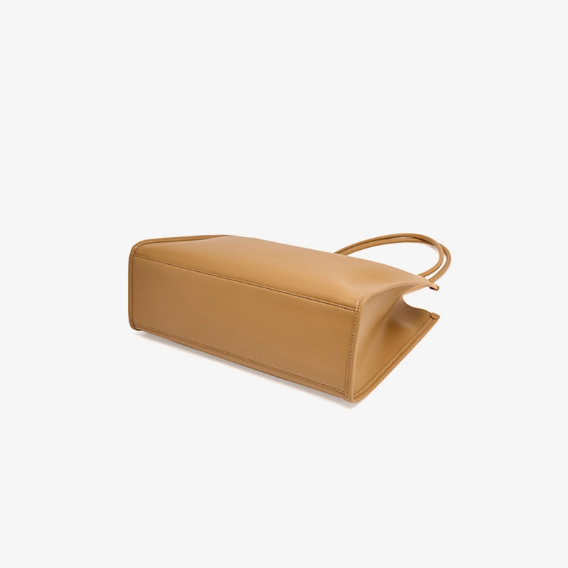 Everyday Elegance Leather Tote