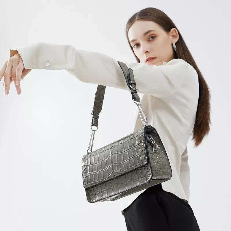 Square Chain Crocodile Pattern Leather Shoulder Bag