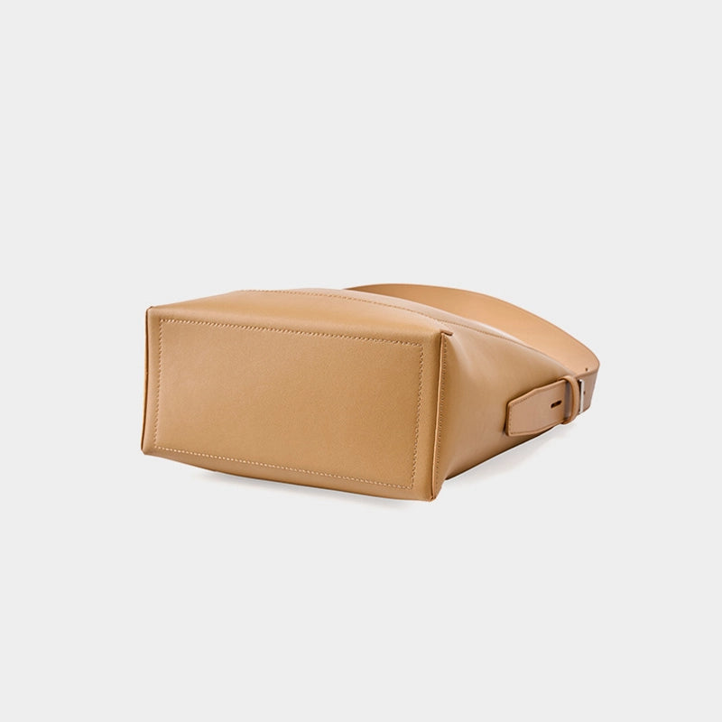Medium Leather Shoulder Bucket Bag